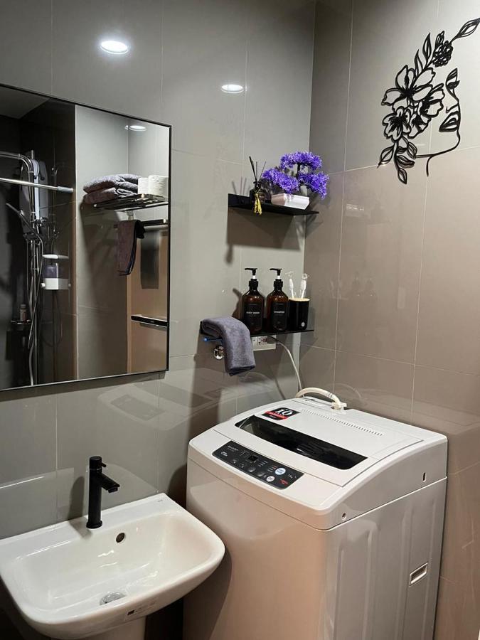 Amazing View Makati Elegant Flat 400mb Internet Apartment *