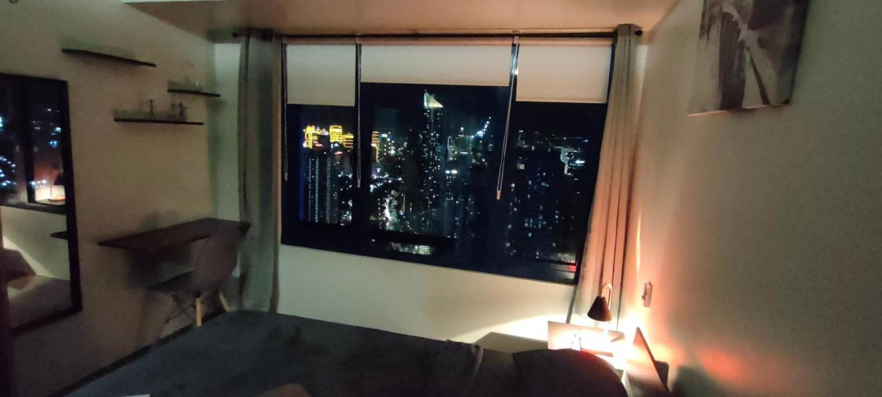 Apartment Amazing View Makati Elegant Flat 400mb Internet *