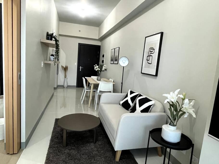 Ahlan - Uptown Parksuites Tower 2 Apartment