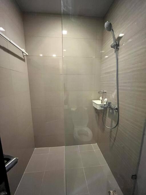 Ahlan - Uptown Parksuites Tower 2 Manila