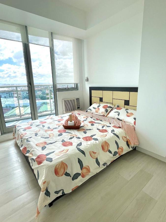 Azure Staycation Near Naia Aparthotel Manila