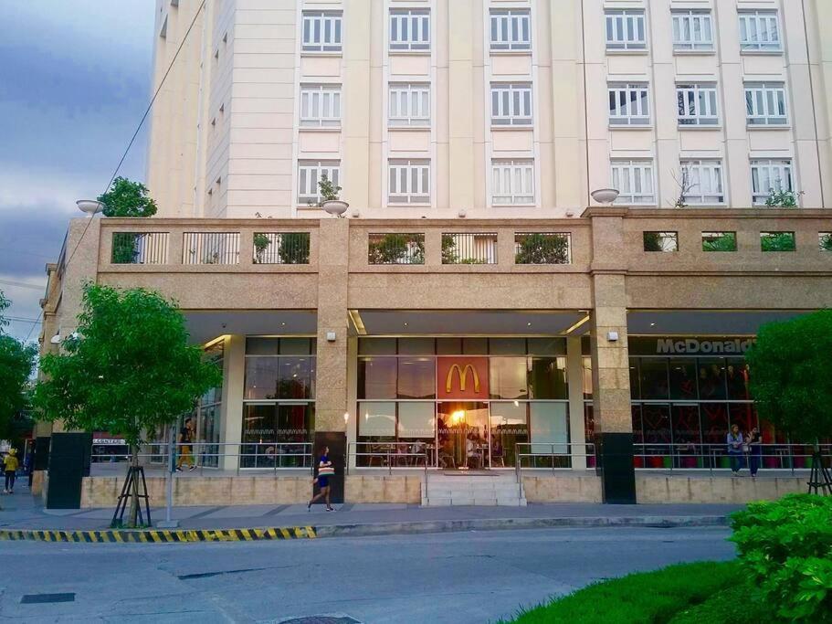 Apartment Condotel At 150 Newport Blvd. Near Naia T3 W/ Wifi