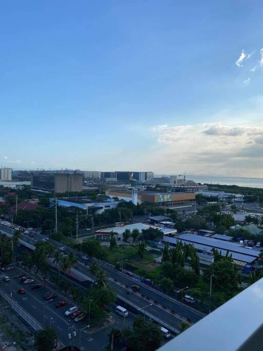 Smdc Coast Residences Near Moa, Ccp, Picc, Star * Manila