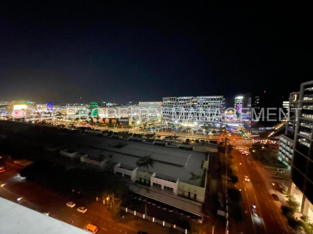 At Shore Residences, Mall Of Asia Complex By Pbyy * Manila