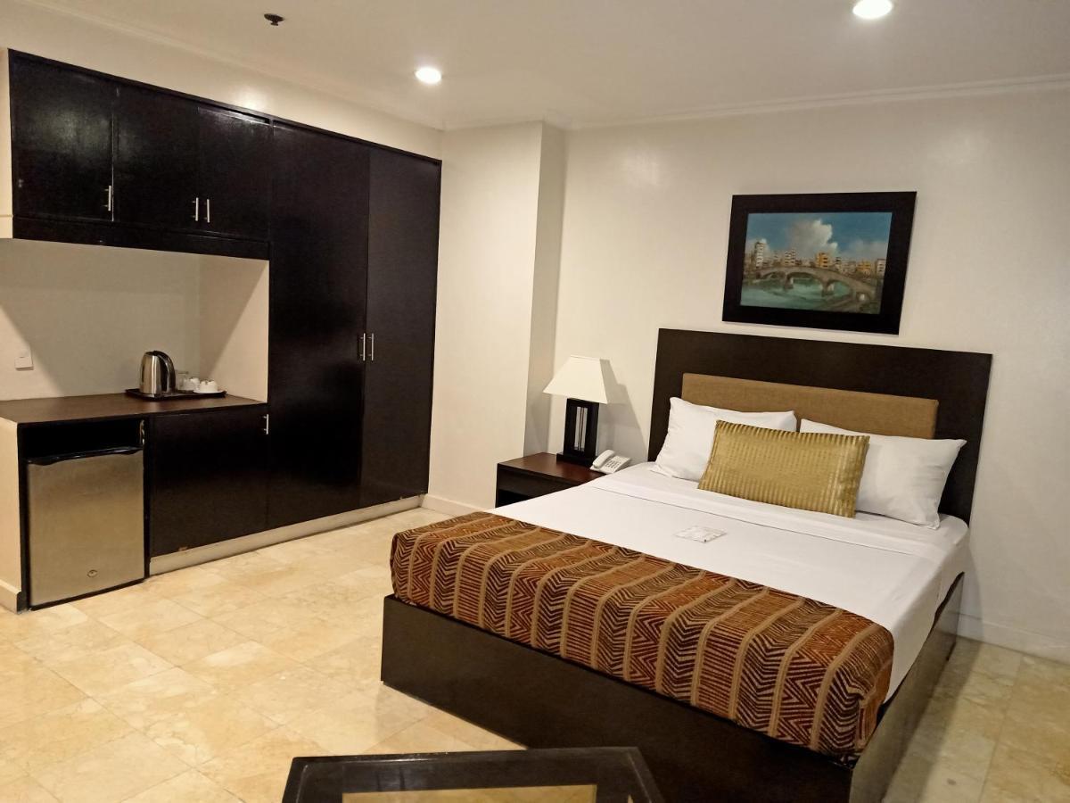 Hotel Paragon Tower