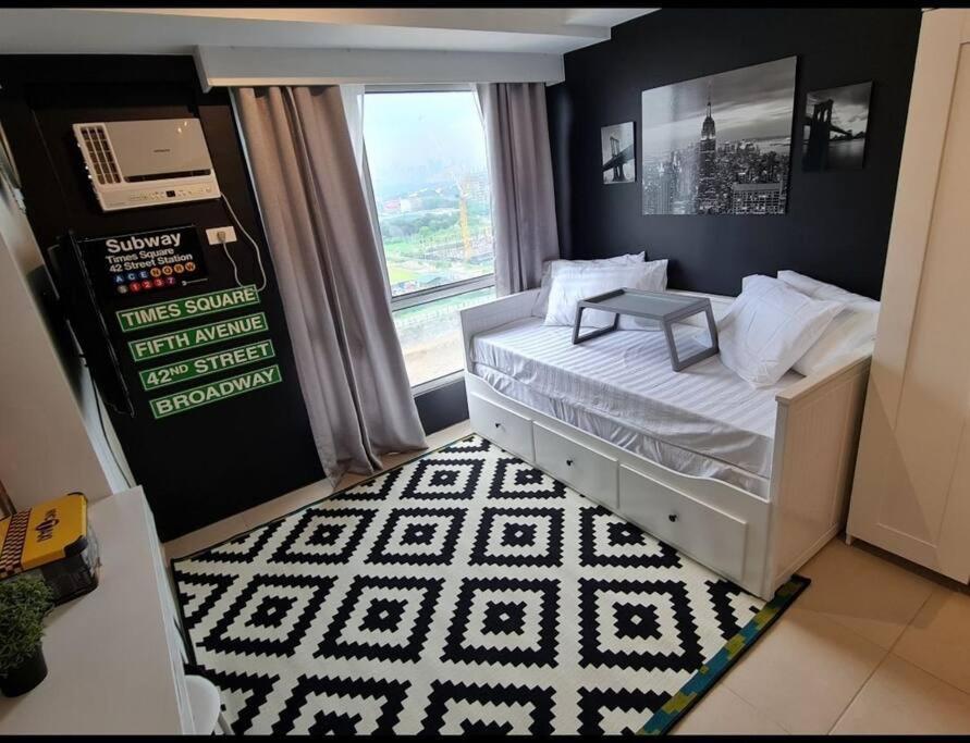 New York At Arca South * Manila