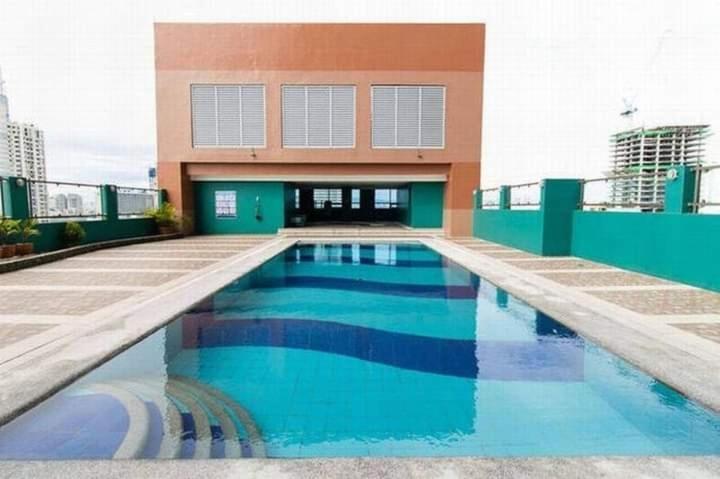 Apartment Bay Front Delux Pearl Of The Orient Manila
