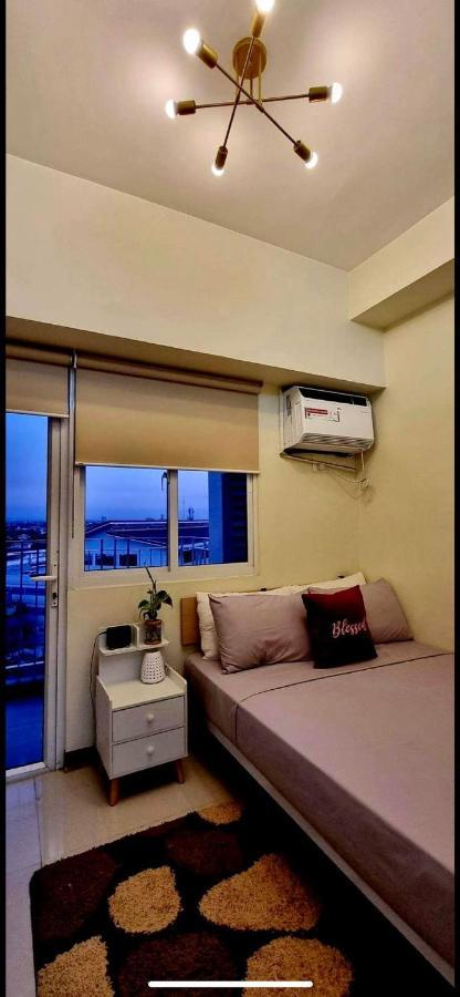 Field Smdc 1br W/ Netflix Apartment Manila