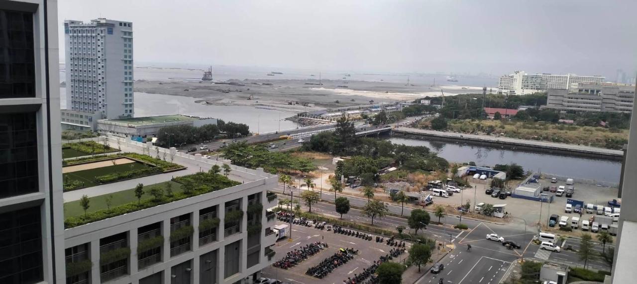 Shore 1 Tower C2 - Moa Apartment Manila