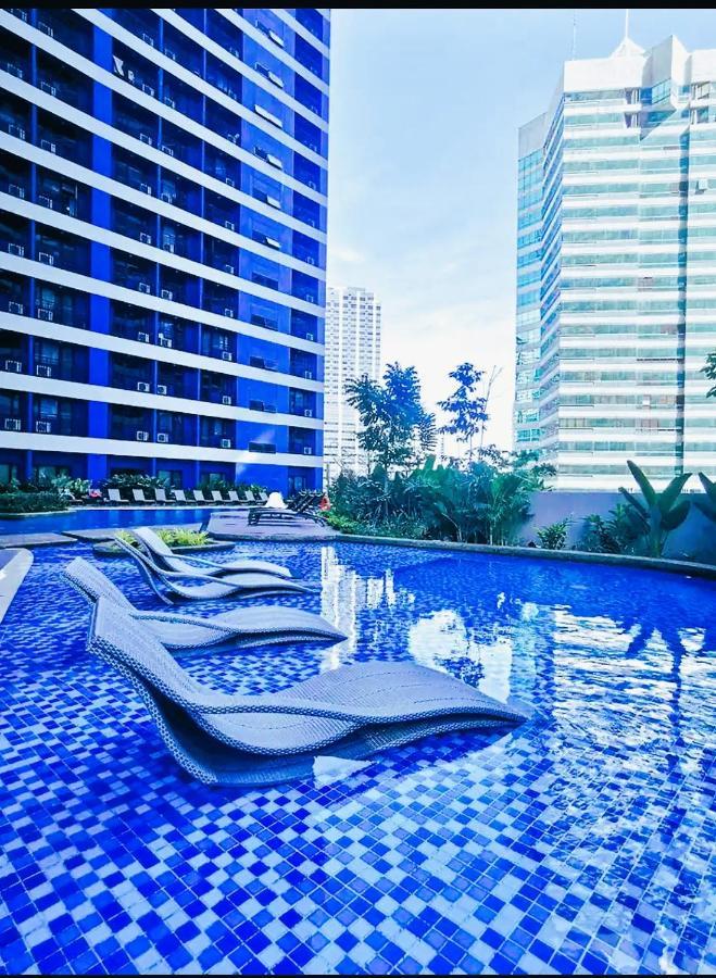 Air Residences Deluxe Apartment Manila