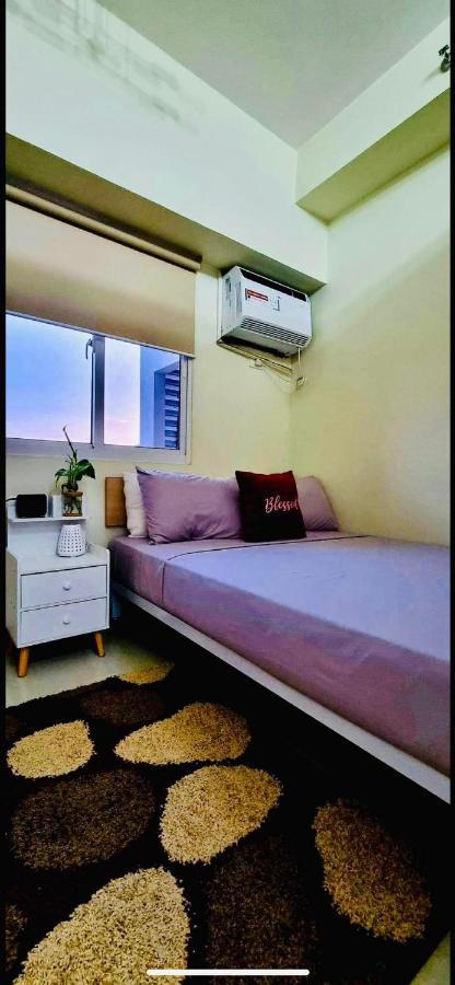 Field Smdc 1br W/ Netflix Apartment *