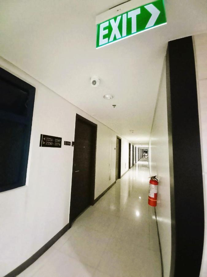 Air Residences Deluxe Apartment *