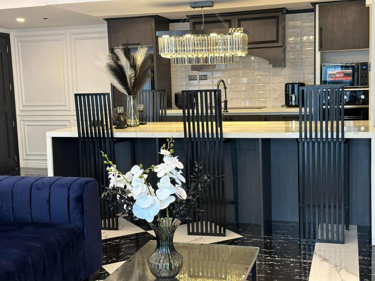 Makati Prime Luxury * Manila