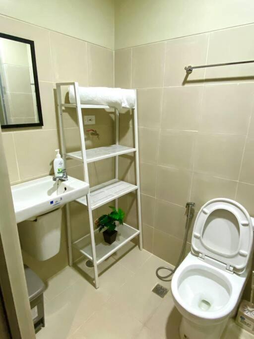 Modern 1-br Unit Apartment