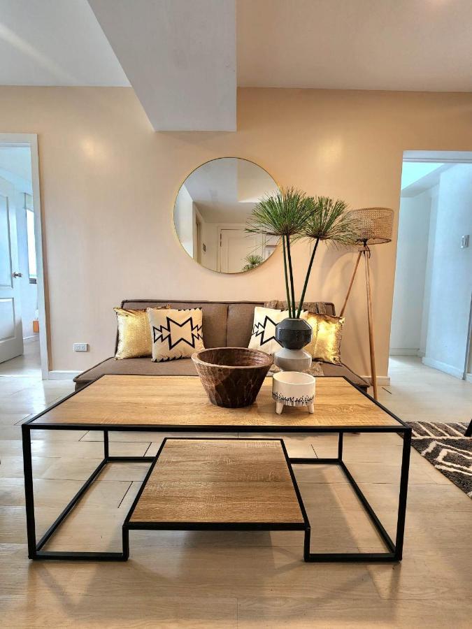 Vissers Crib At Azure Urban Residences Manila