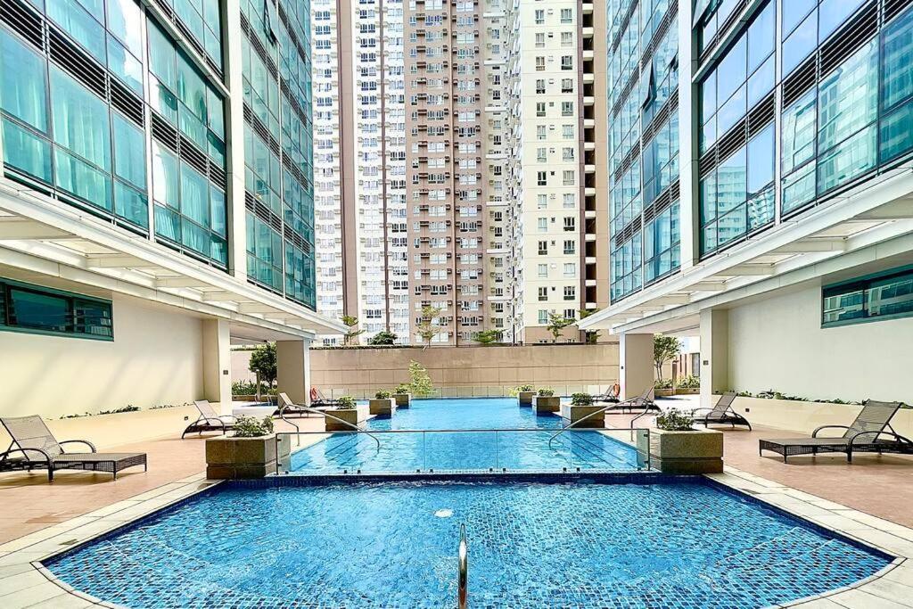 Angeliz Suites: Uptown Bgc