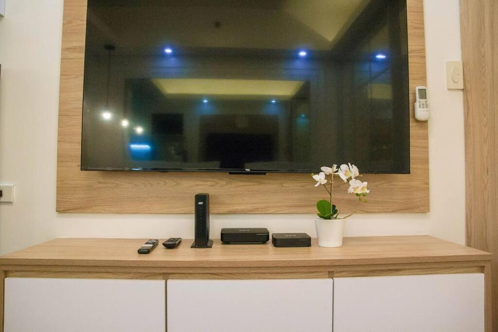 Sea Residences - Classy Unit Near Mall Of Asia, Arena, Ayala, Ikea, Okada, Smx, Pitx, Airport Apartment *