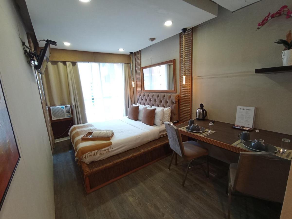 The Staycation - Serviced Aparthotel Manila