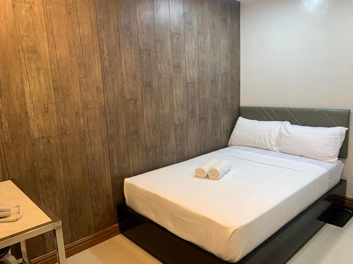 Hotel Maine Residences Manila