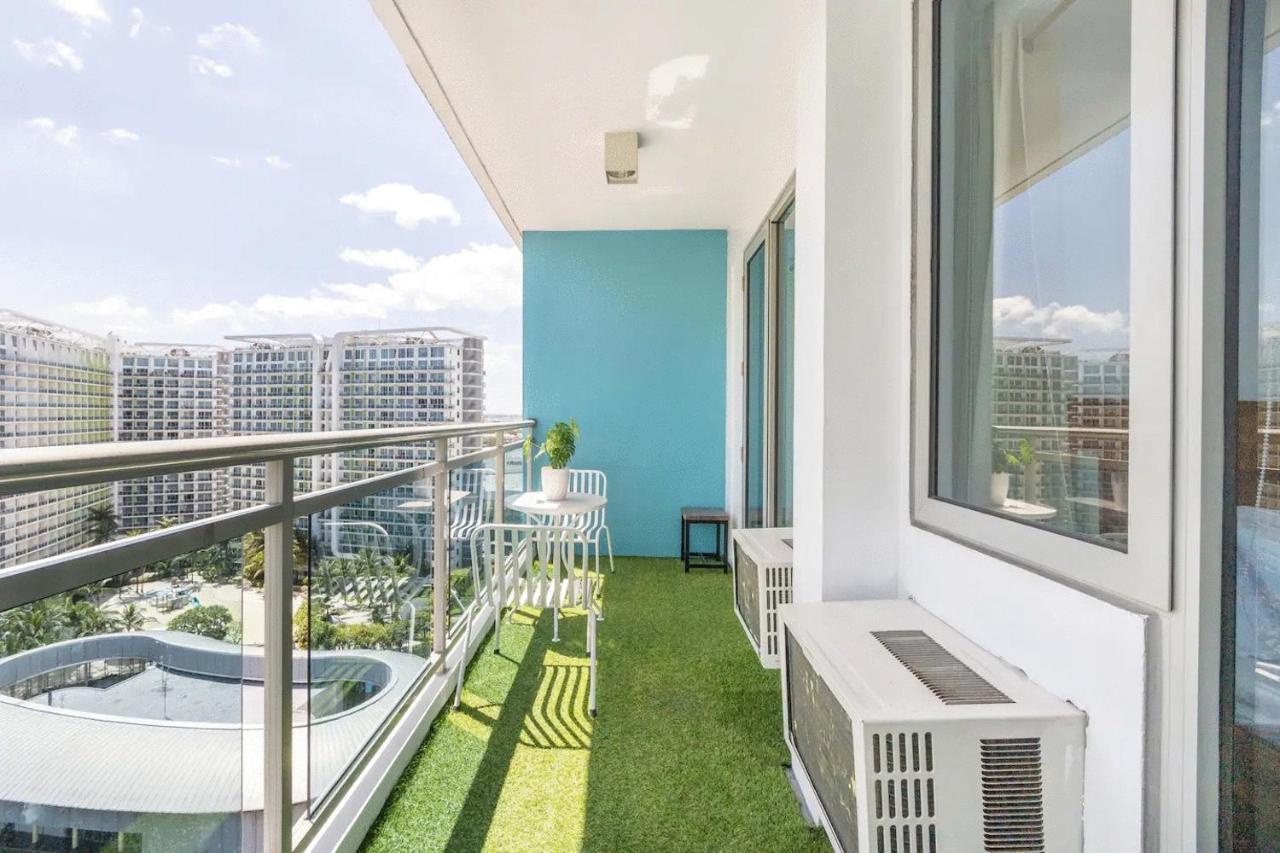 Apartment Adam's Crib 2br By Azure Residences Near Airport *