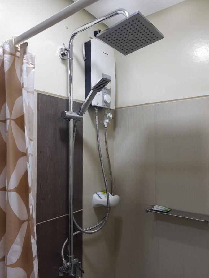 Breeze Residences By Cs Luxe Manila
