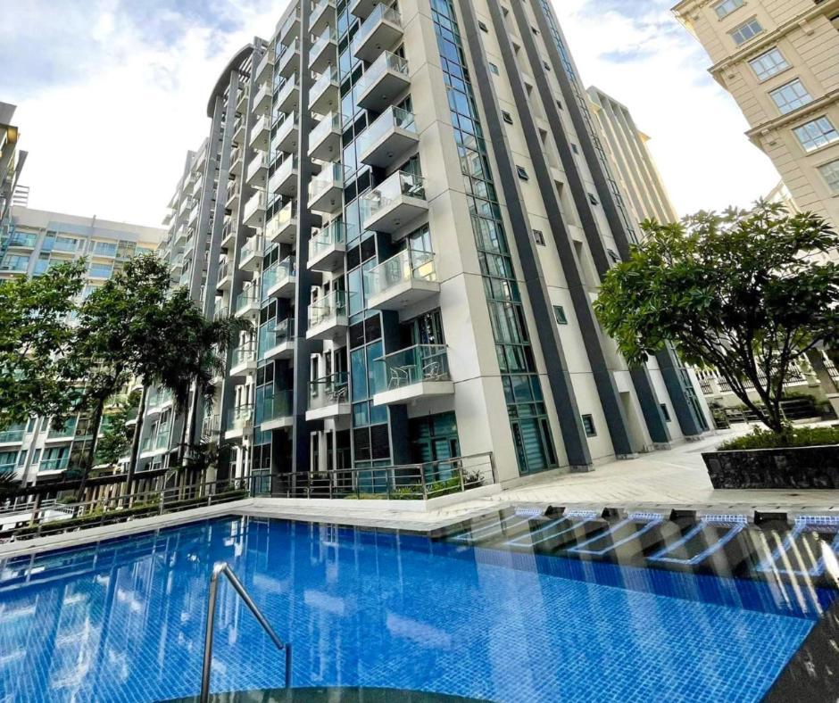 Apartment Lovely Unit With Free Wi-fi & Netflix I Across Naia T3 Airport Manila