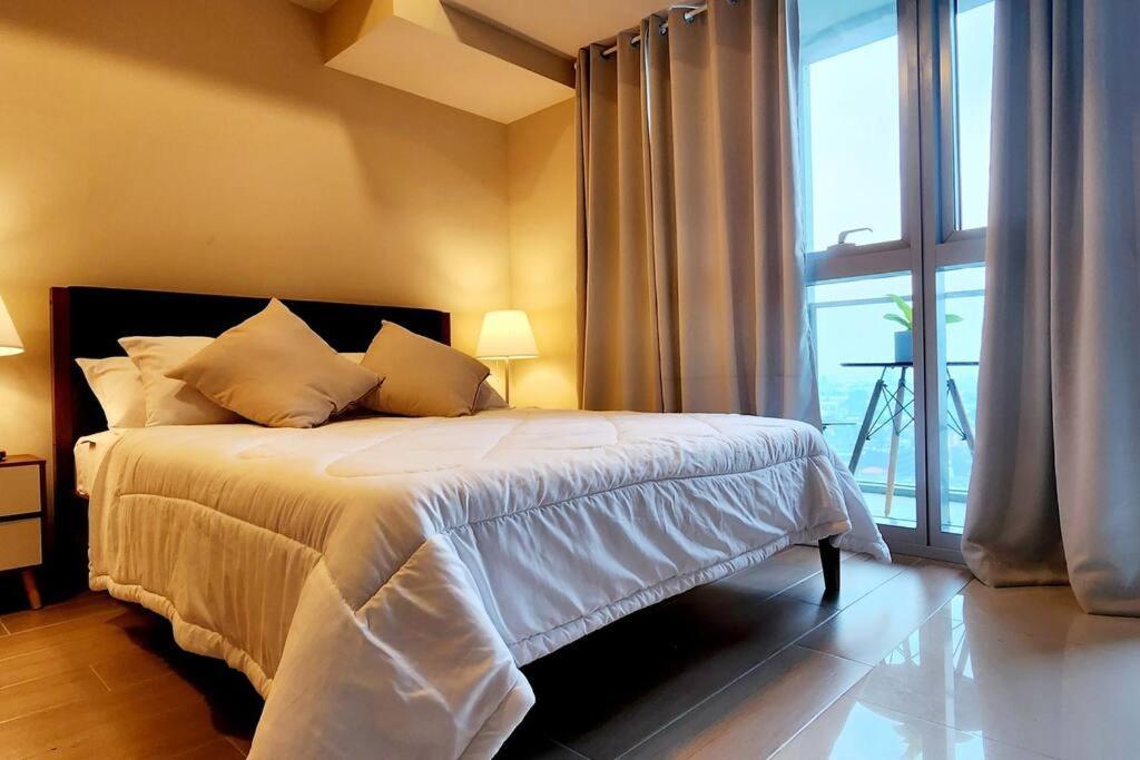 Casa Antonio At Uptown Parksuites Two *