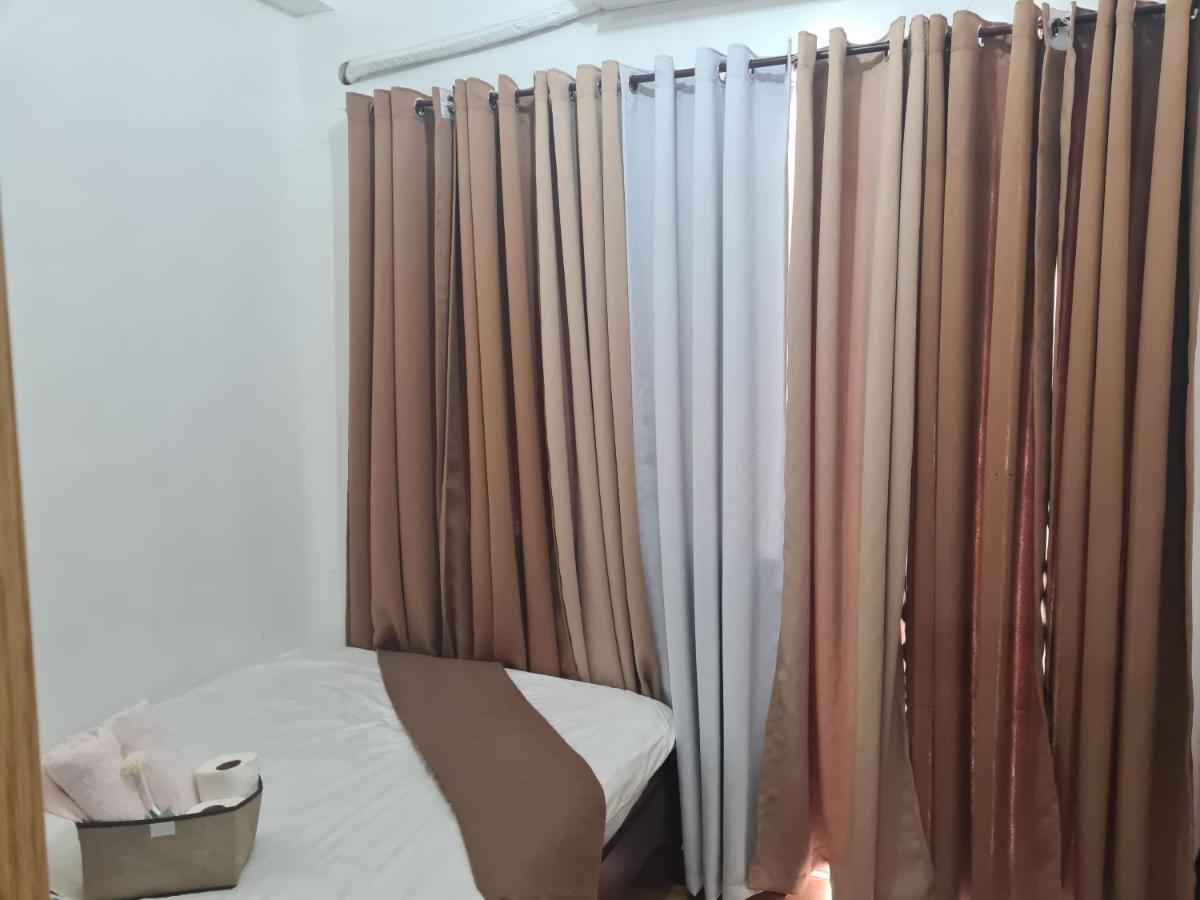 Trees In Quezon With Balcony. Apartment