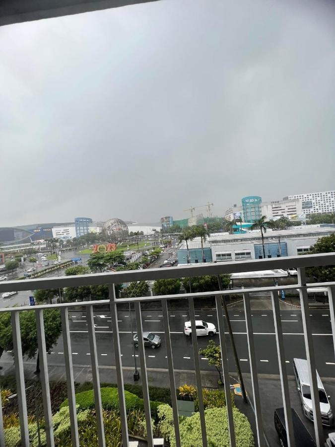 Shell Residences Mall Of Asia Jona