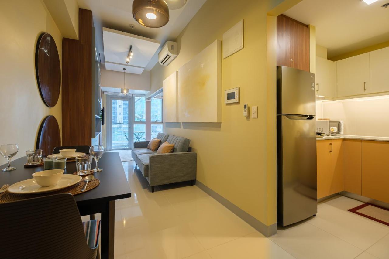 Uptown Parksuites Modern Apartment *