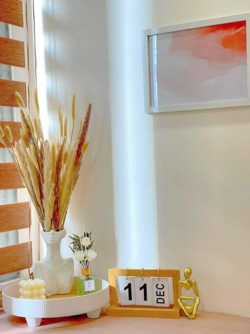 Apartment Lovely Unit With Free Wi-fi & Netflix I Across Naia T3 Airport *