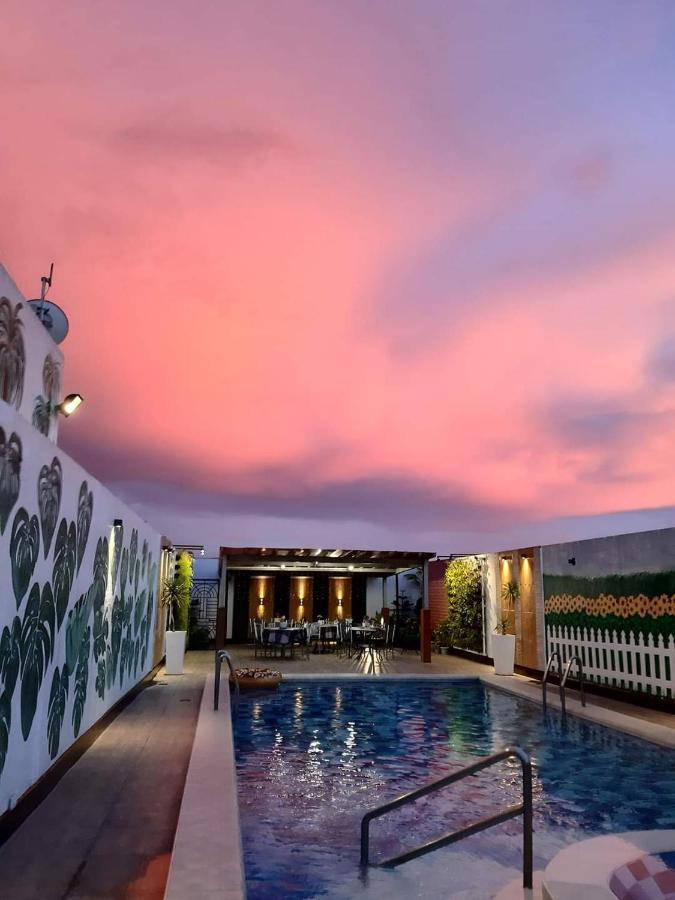 Aparthotel L And D Homestay Manila