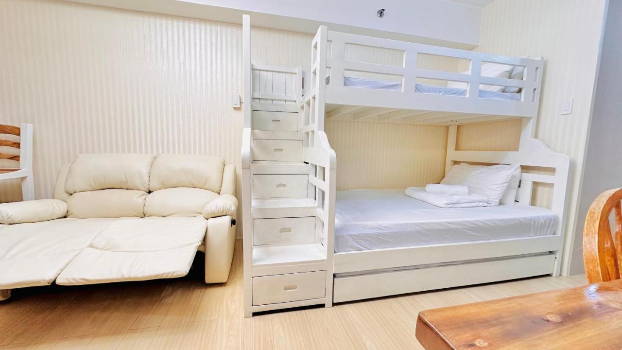 Cozy Staycation By Paris Aparthotel Manila