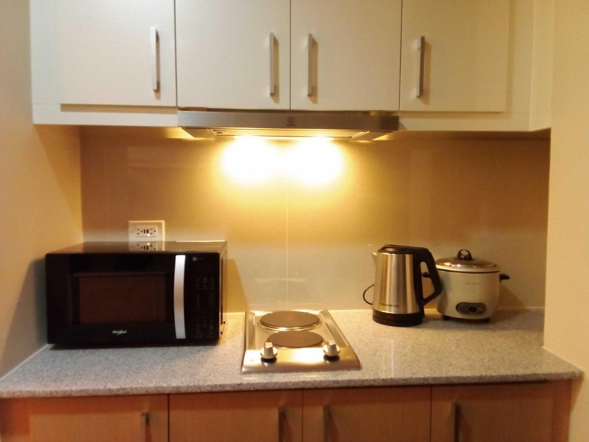 Apartment Uptown Parksuites Tower 1 Bgc By Ph Staycation