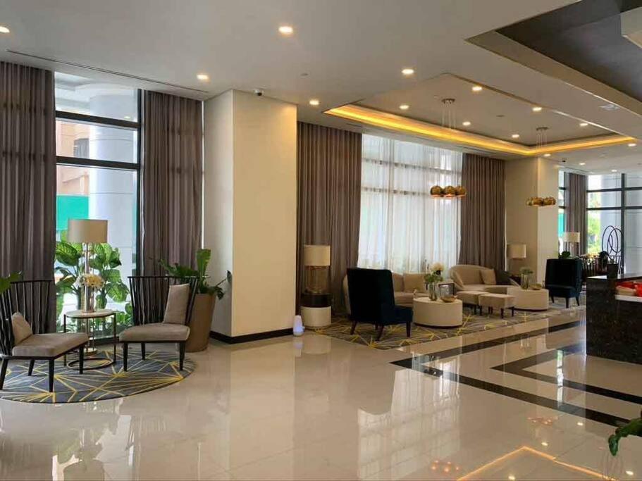 Apartment Cozy 1-bedroom With Stunning View *