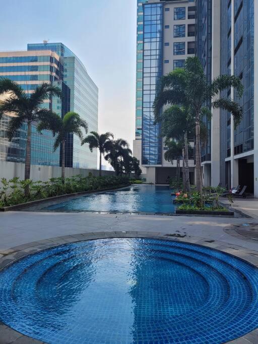 Apartment Cozy 1-bedroom With Stunning View Manila