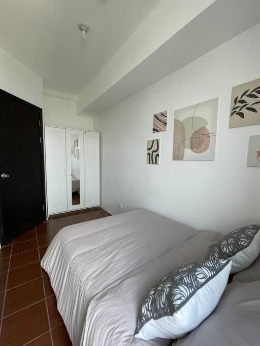 Apartment 2-bedroom Unit