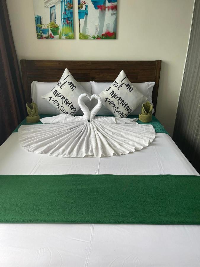 Staycation At Residences 2*