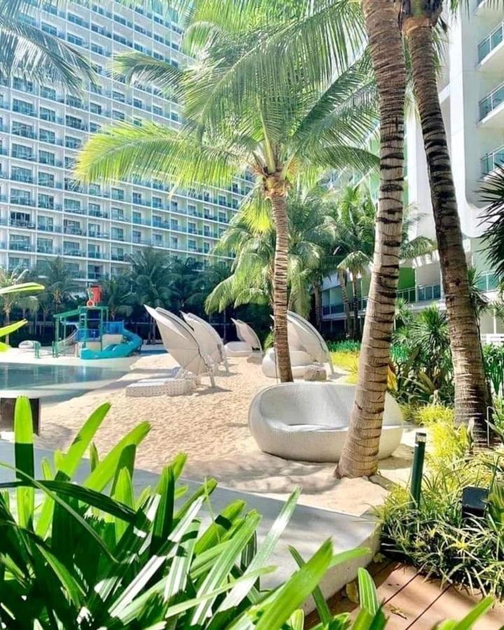 Hotel Azure Urban Manila