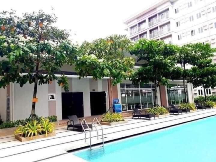 Apartment Trees In Quezon With Balcony. Manila