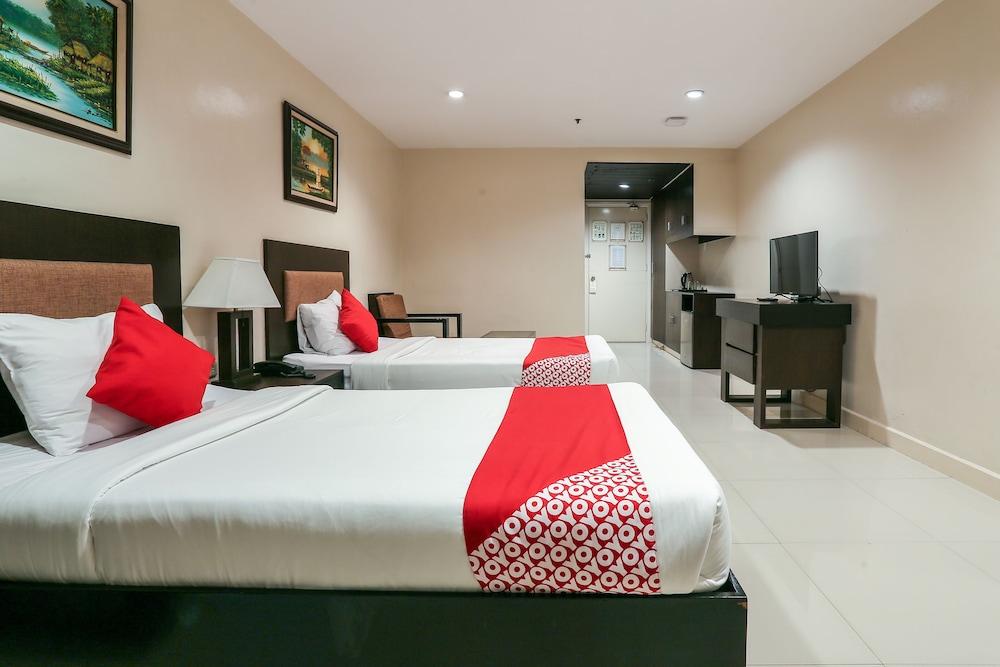 Hotel Paragon Tower