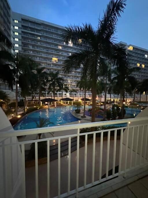 Apartment Tropical Pool View, Huge Terrace, 50 Sq M, Moa, Airport, Big Entire At Shell