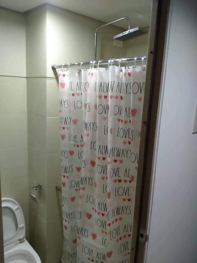 S Moa * Manila