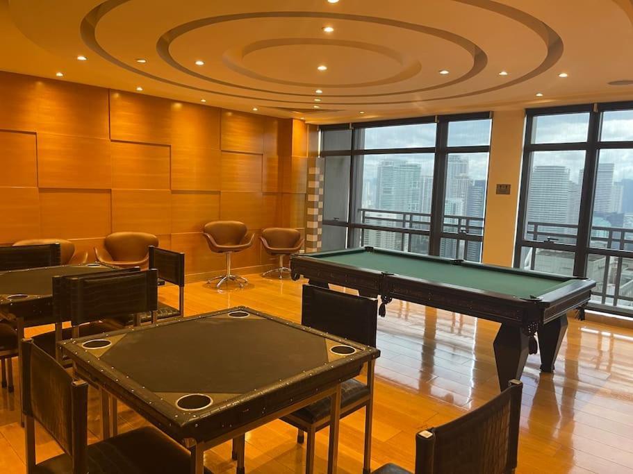 Lovely & Stylish 2br At The Gramercy Makati