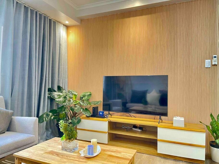2br New In Bgc *