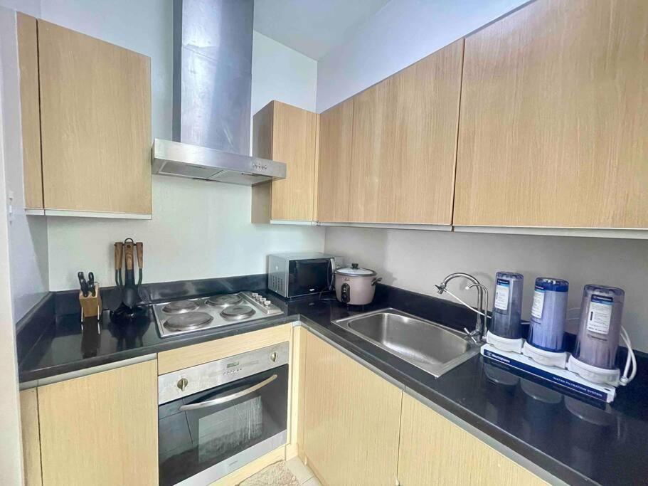 2br New In Bgc * Manila