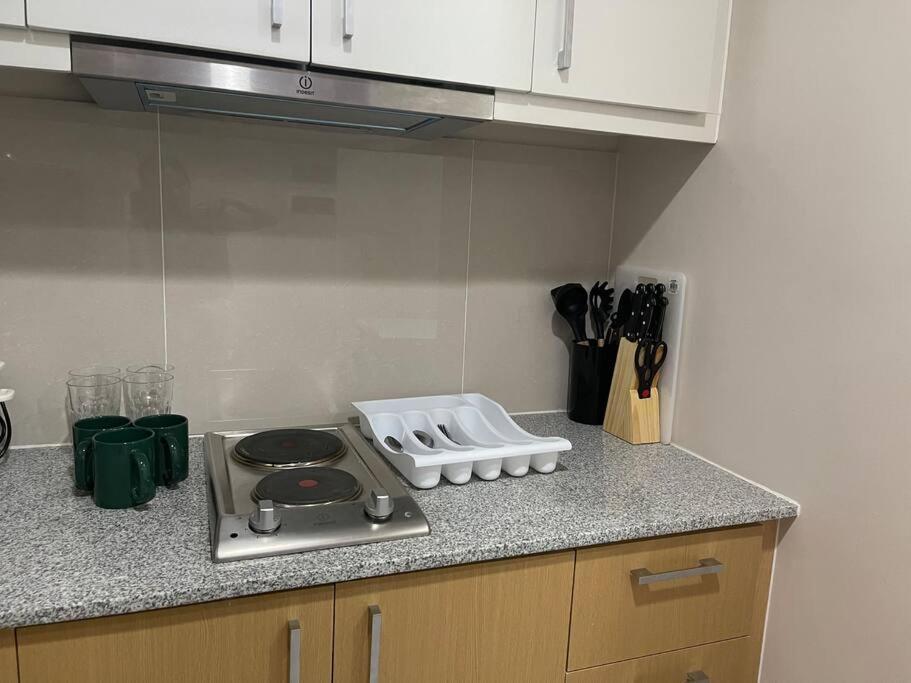 Stylish 1br Uptown Parksuites Bgc, 200mbps/smarttv Apartment *