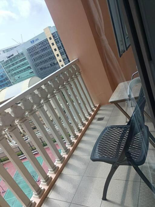 Mckinley Bgc * Manila