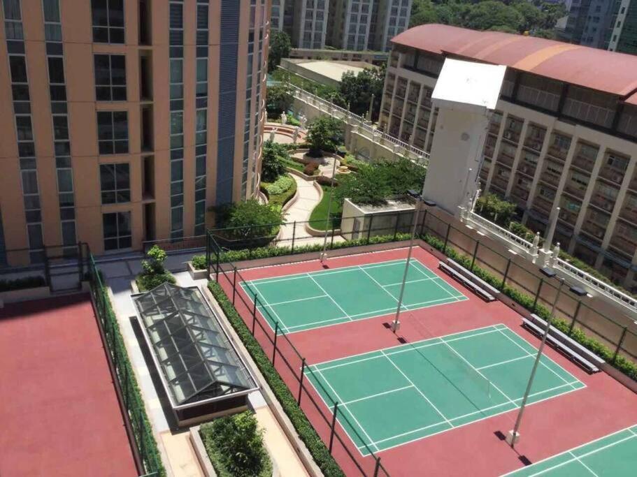 Mckinley Bgc * Manila