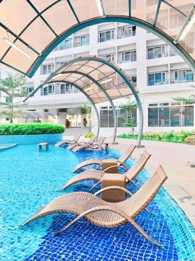 Casa Luntian At Grace Residences Aparthotel *